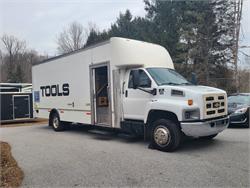 2006 CHEVY C6500 22' PRE-EMISSIONS ONE OWNER