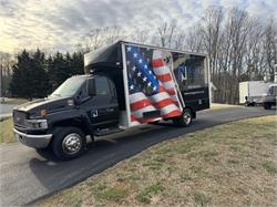 2005 GMC C5500 18' Well Maintained